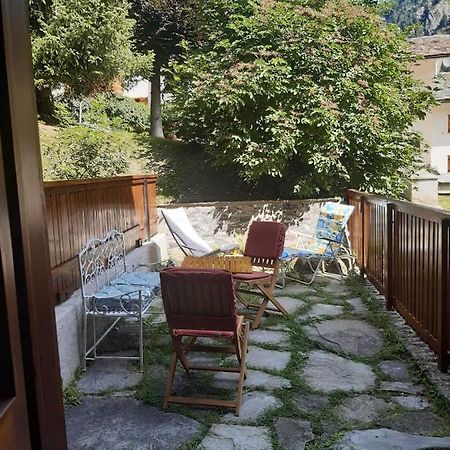 Joivy Flat For 6, In The Historic Town Pre-Saint-Didier Apartment Exterior photo